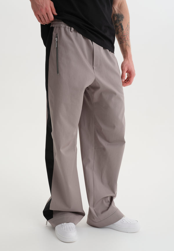 Trousers with stripes